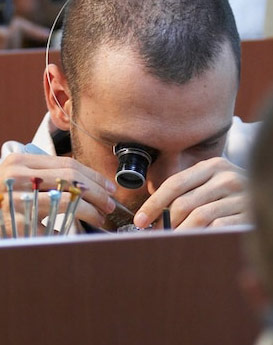 安尼塔·阿普里尔-天津雷达手表官方售后服务中心